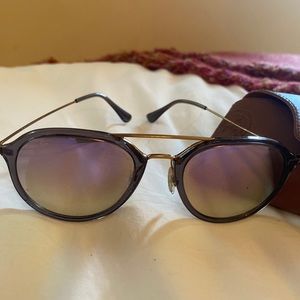 Purple/pink RB4253 ray bans with case